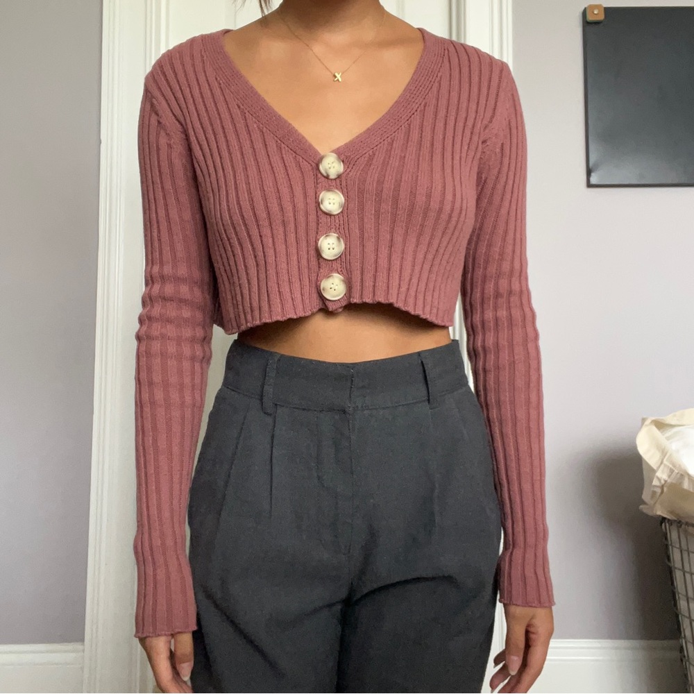 urban outfitters button down cropped sweater